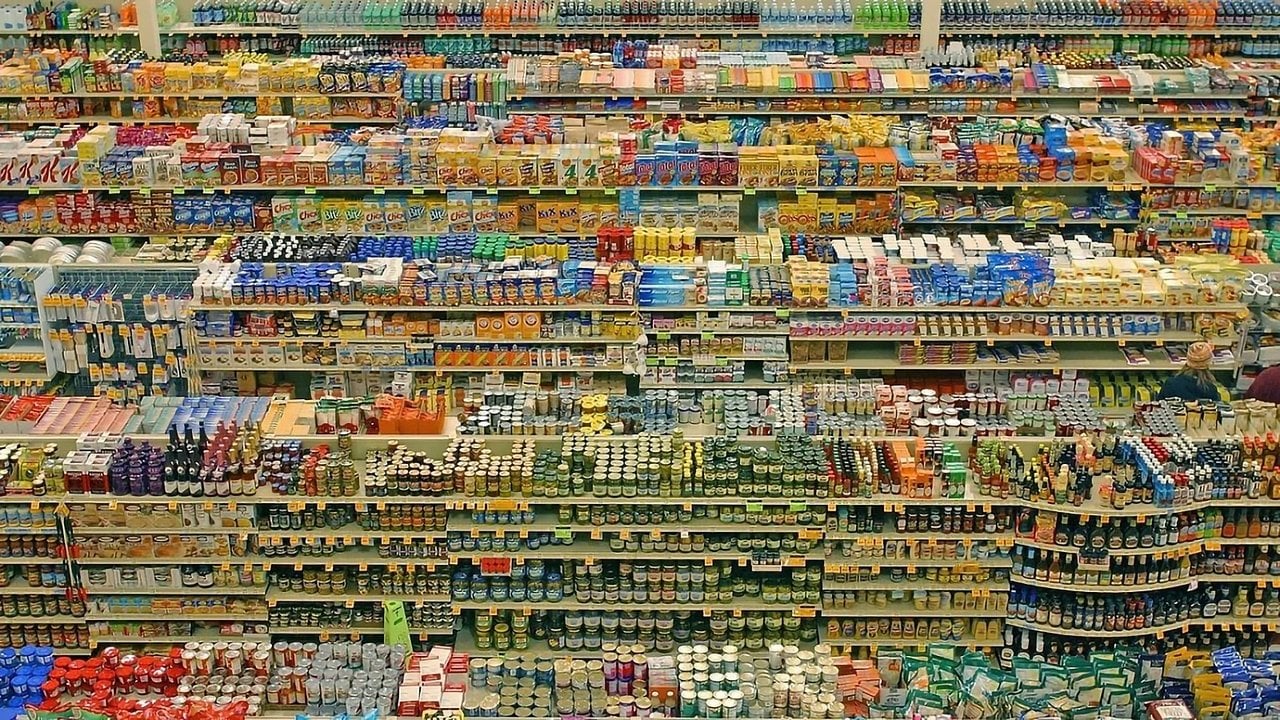 Cena do filme Koyaanisqatsi: Uma Vida Fora de Equilíbrio