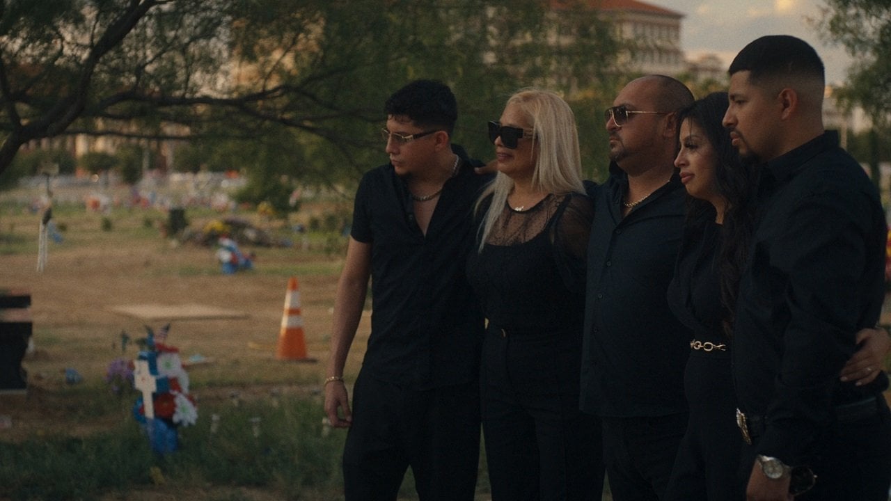 Cena do filme Desastre Total: Festival Astroworld