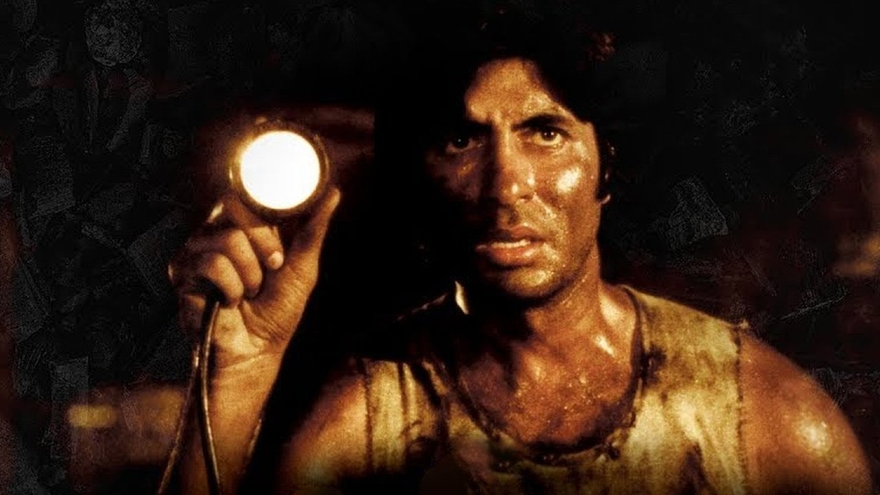 Cena do filme Kaala Patthar