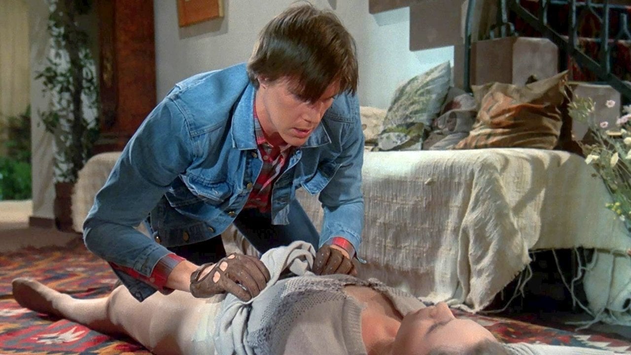 Cena do filme Julie - Anjo ou Demônio?