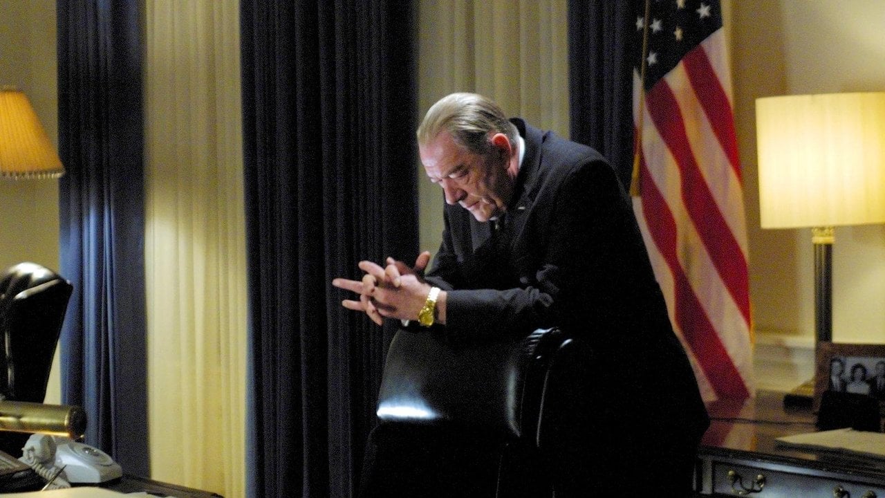 Cena do filme Bastidores da Guerra